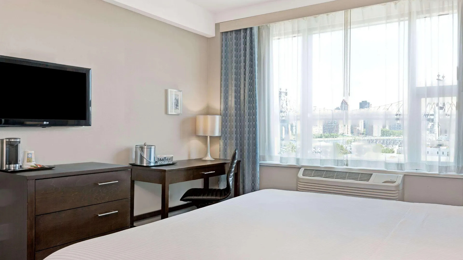 Wyndham Garden Long Island City New York