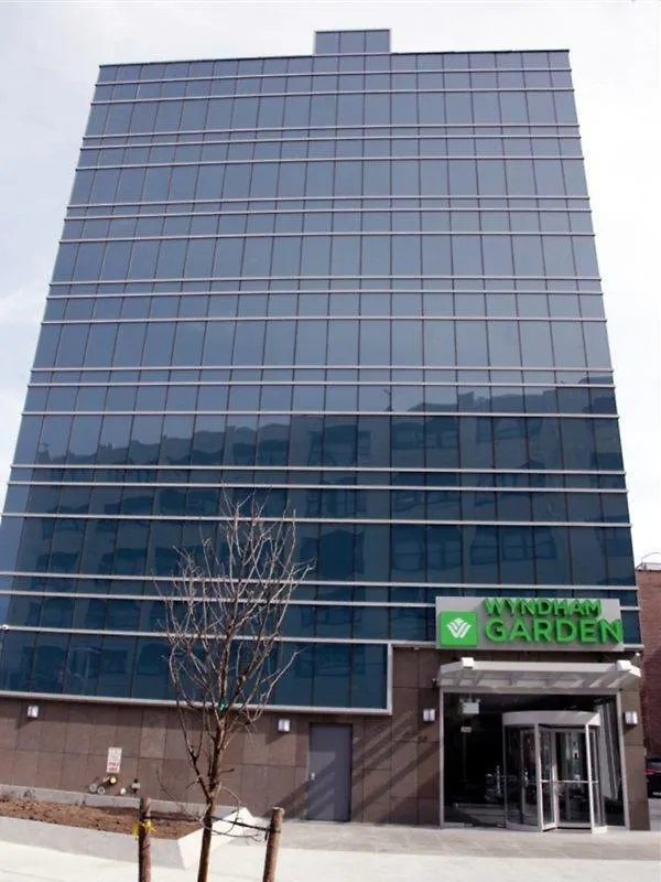 *** Hotel Wyndham Garden Long Island City New York United States