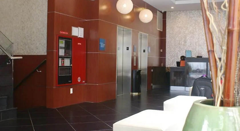 *** Hotel Wyndham Garden Long Island City New York United States